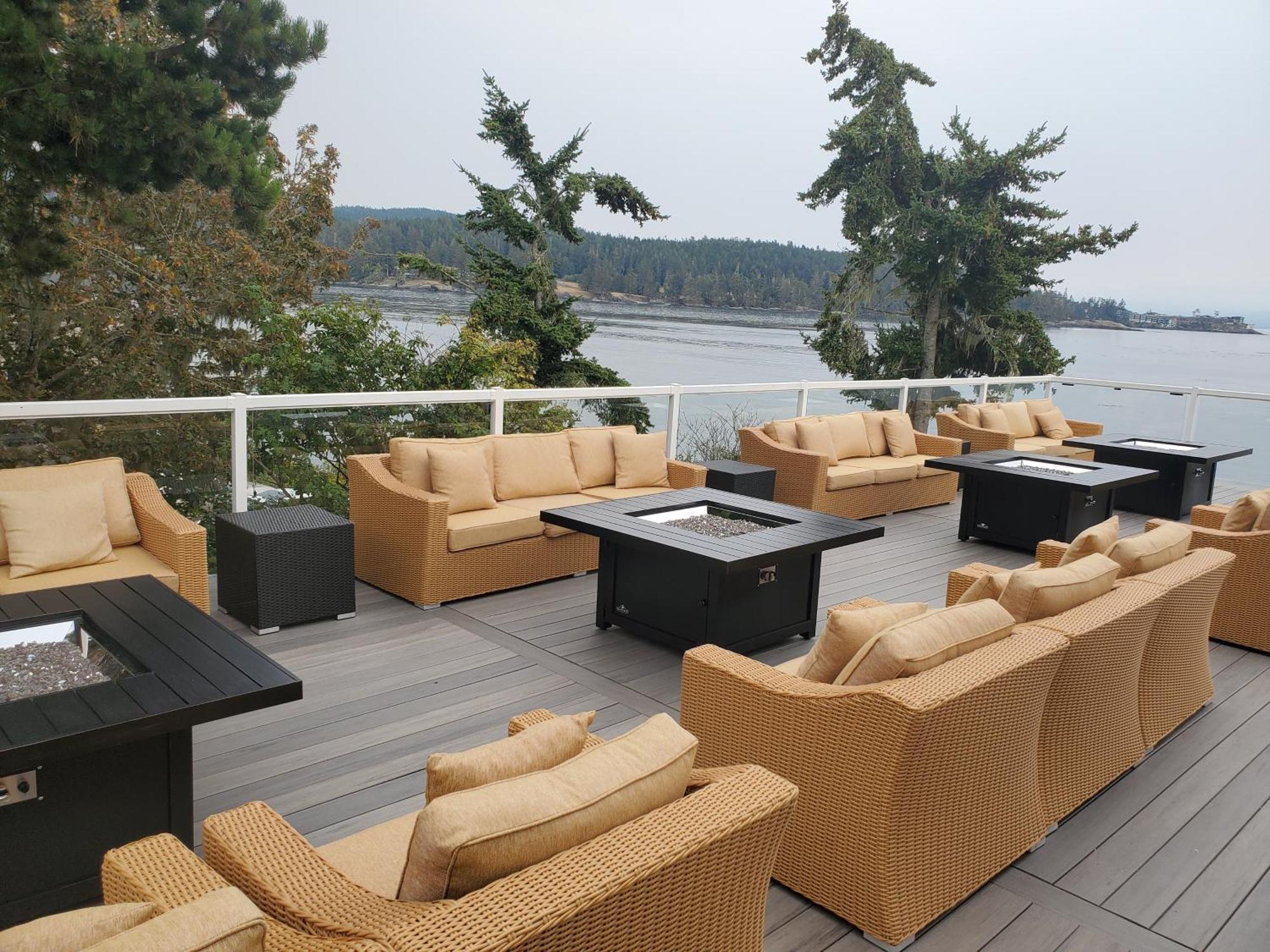 Sooke Harbour House Exterior foto
