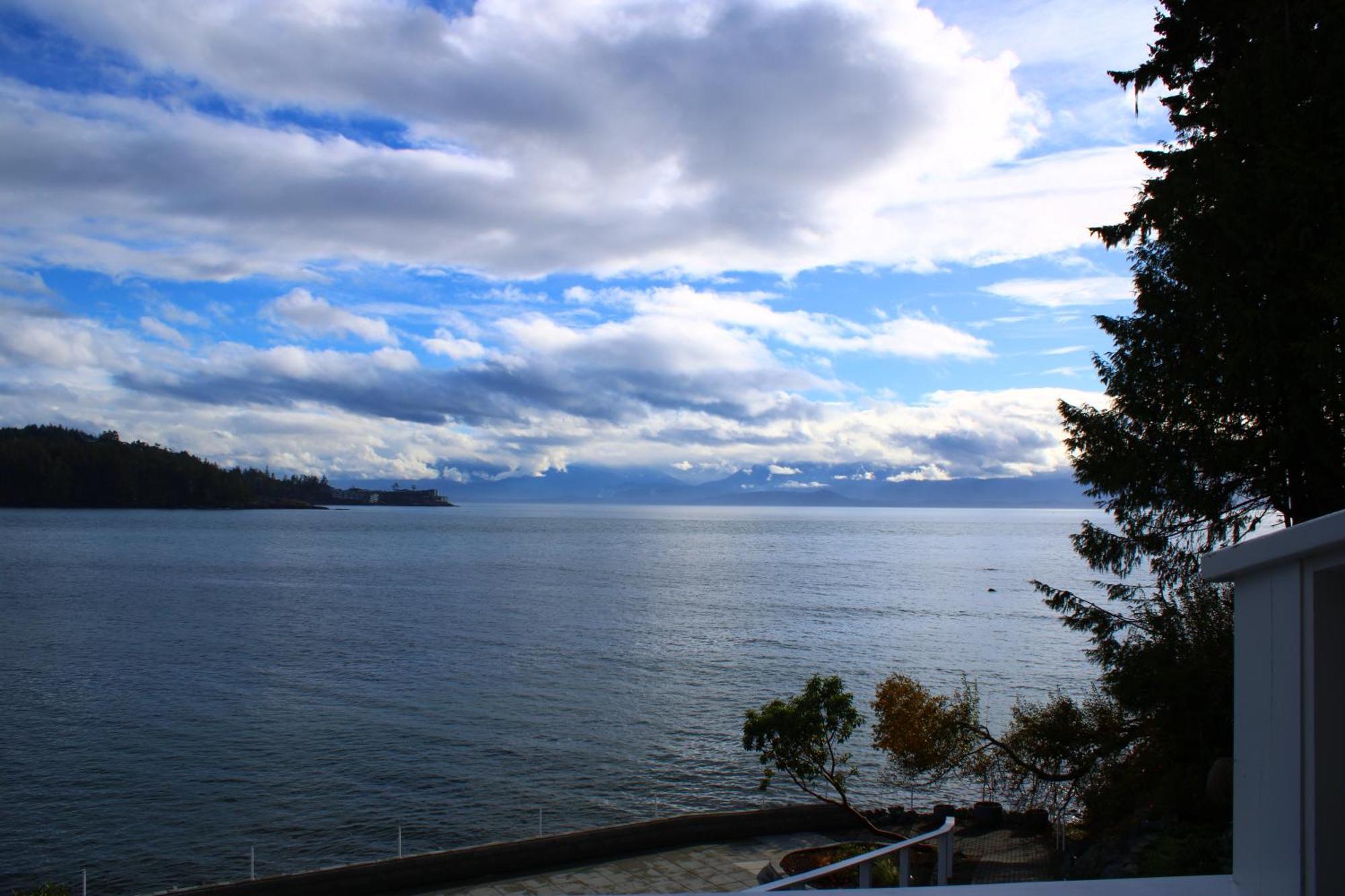 Sooke Harbour House Exterior foto