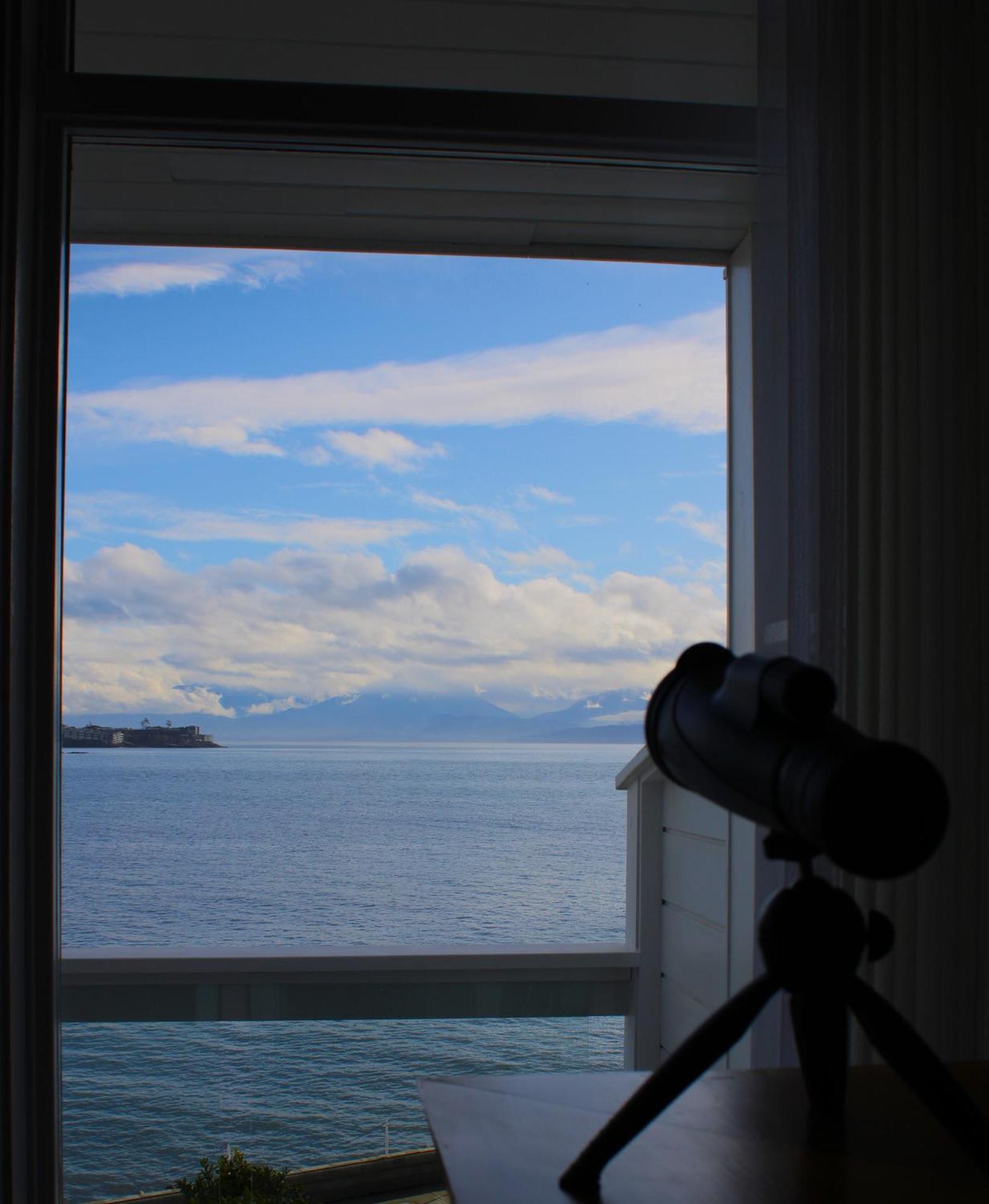 Sooke Harbour House Exterior foto