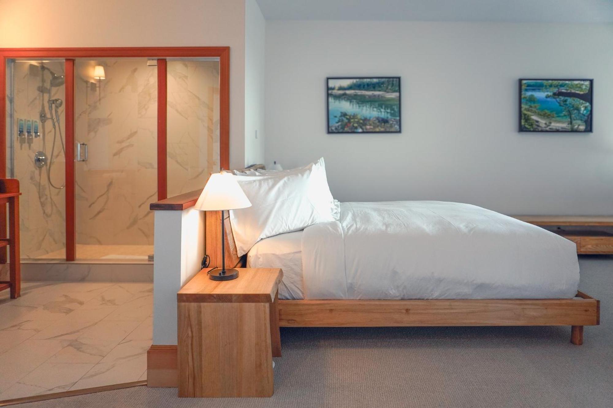 Sooke Harbour House Exterior foto