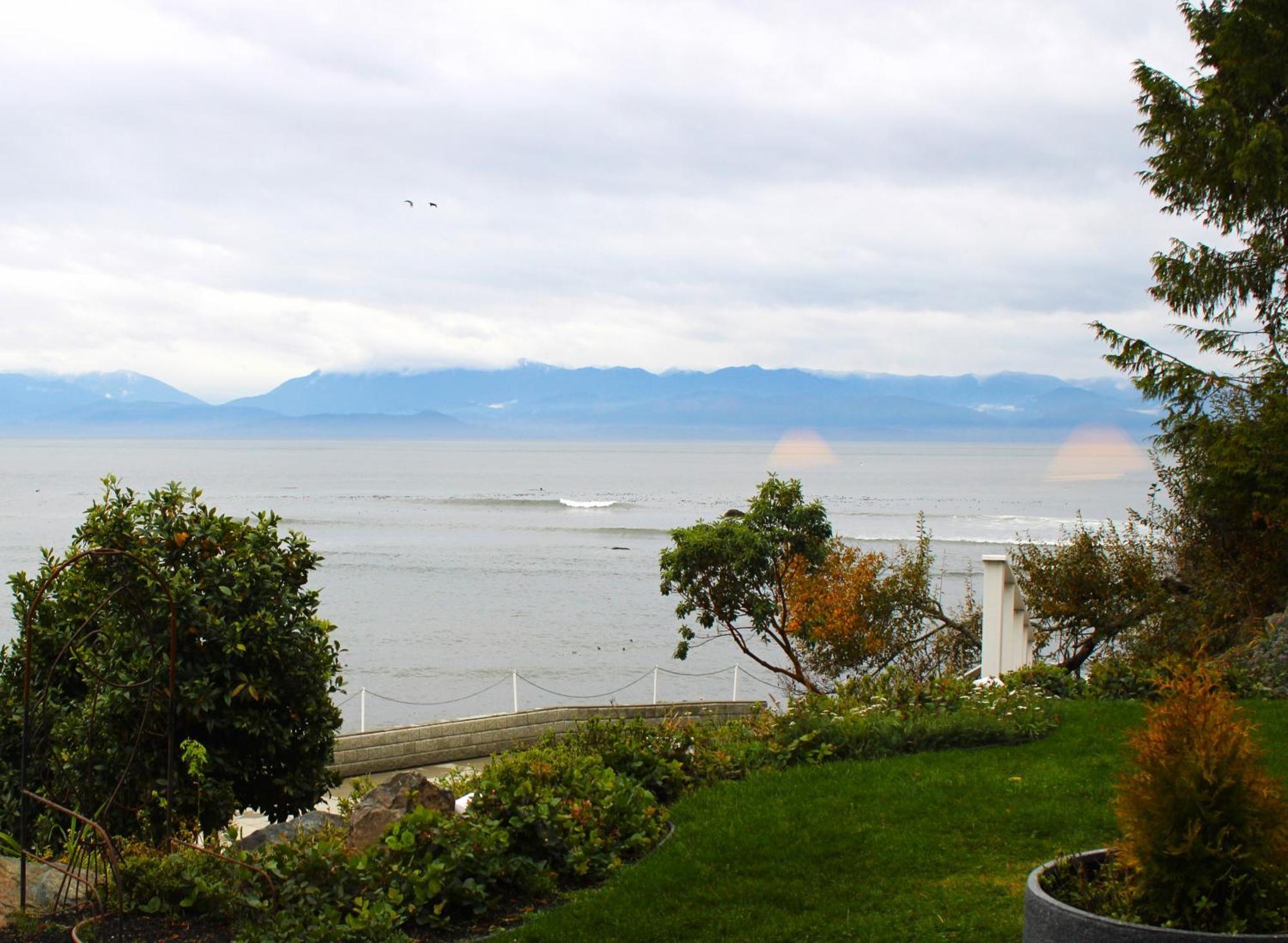 Sooke Harbour House Exterior foto