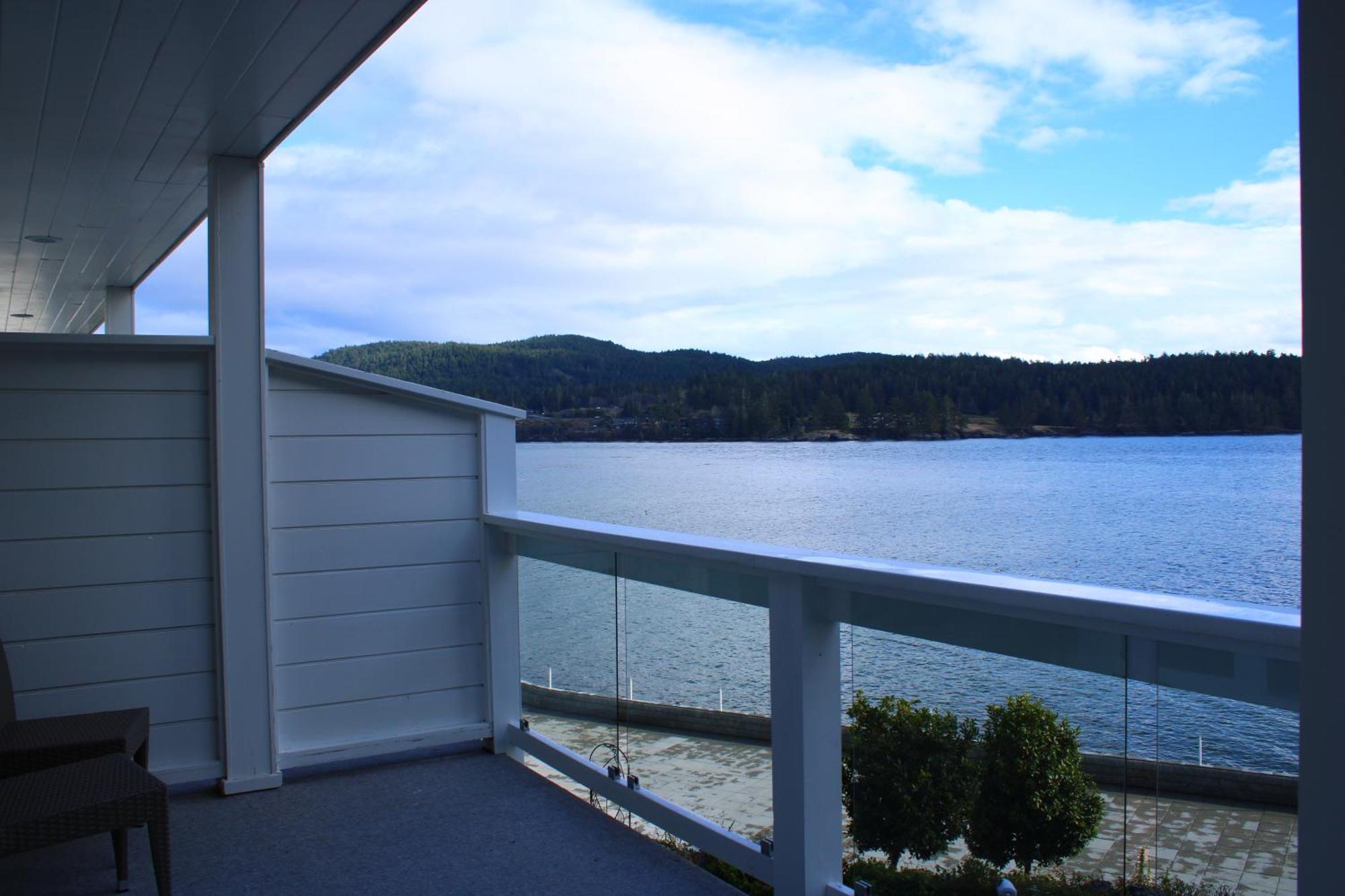 Sooke Harbour House Exterior foto